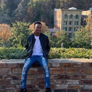 Meet your Posher, Cameron